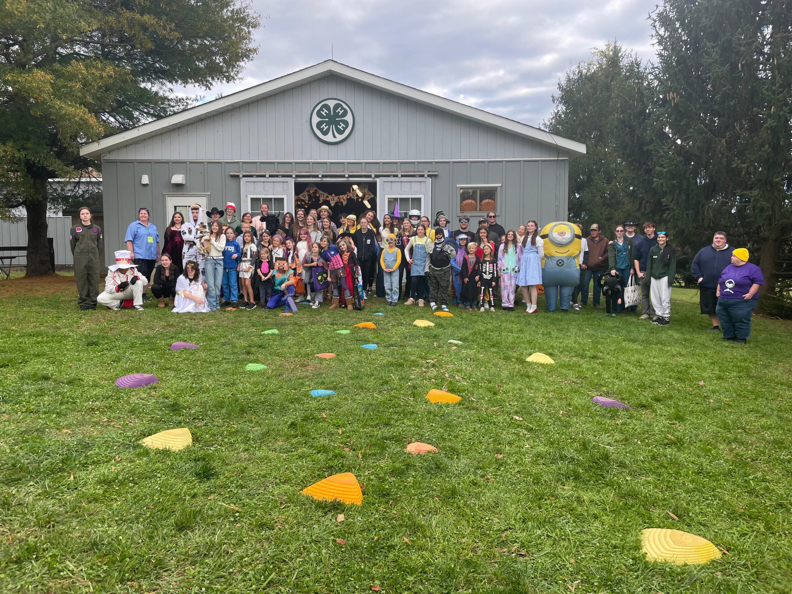 Monmouth County 4-H Group Photo at Winters Run Barn